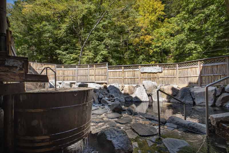 外来入浴 - 三つの自家源泉を持つ、かけ流しの湯のイメージ