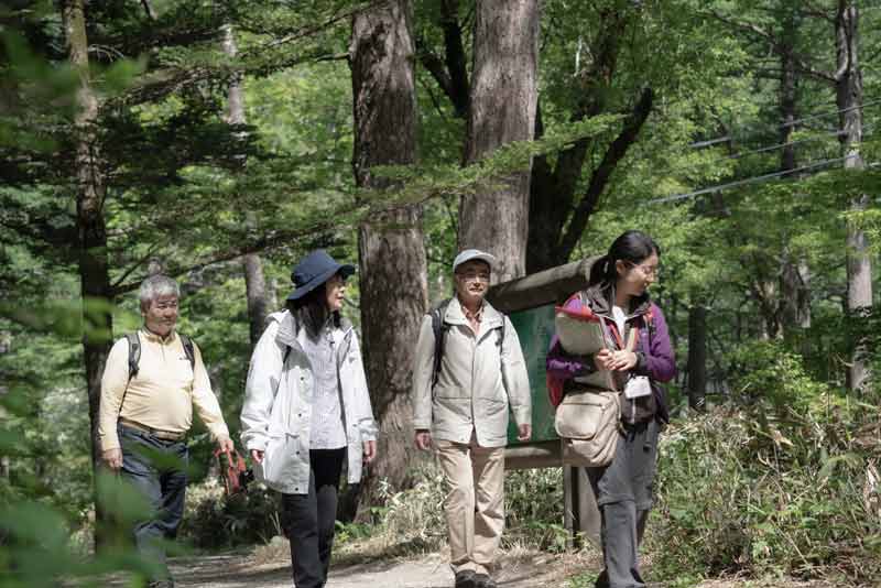 ガイドと歩く上高地のイメージ