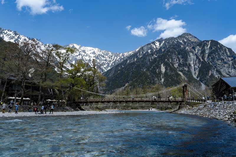 世界水準の山岳リゾートを目指すための上高地における手荷物配送サービス実証についてのイメージ画像